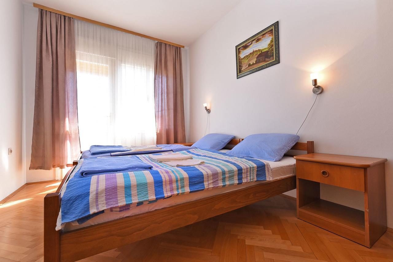 Apartments Josip 74 Пула Екстер'єр фото