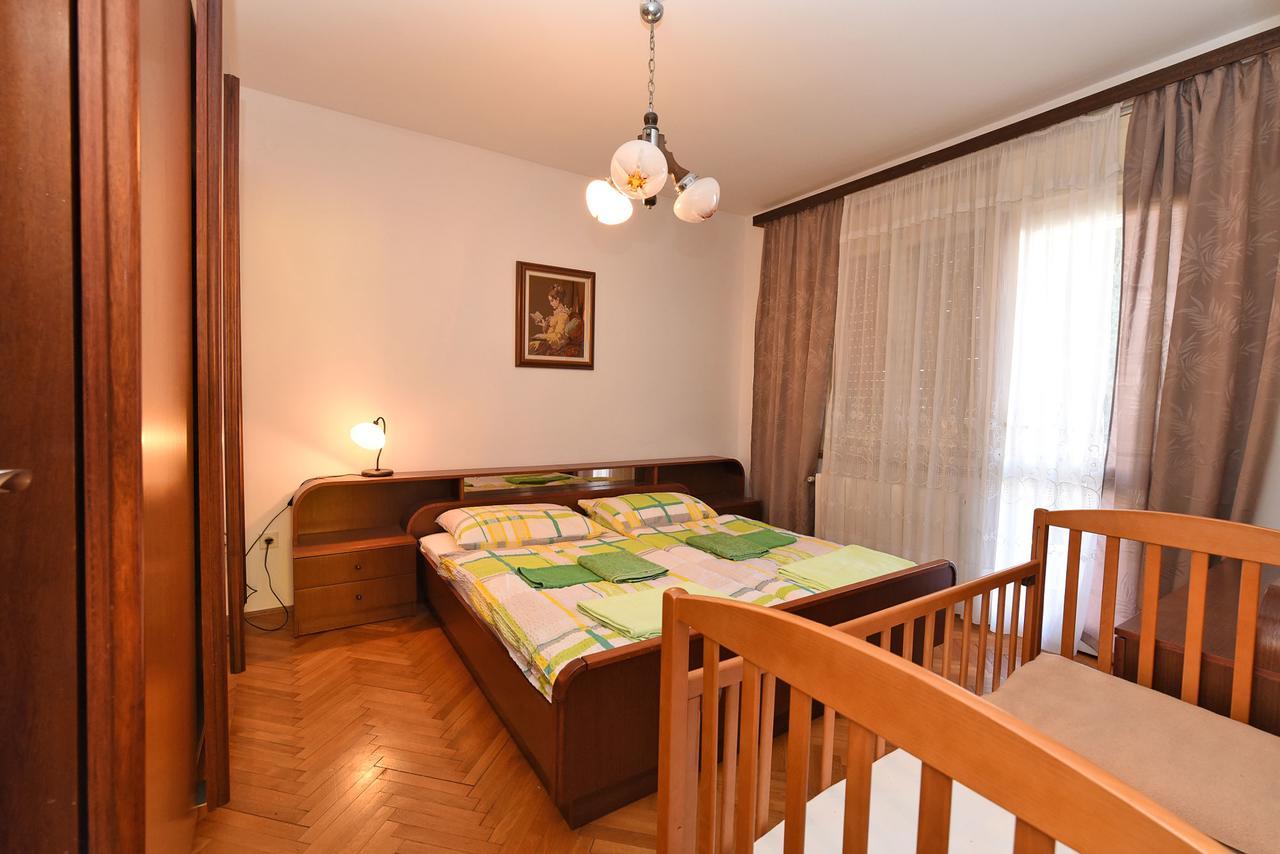Apartments Josip 74 Пула Екстер'єр фото