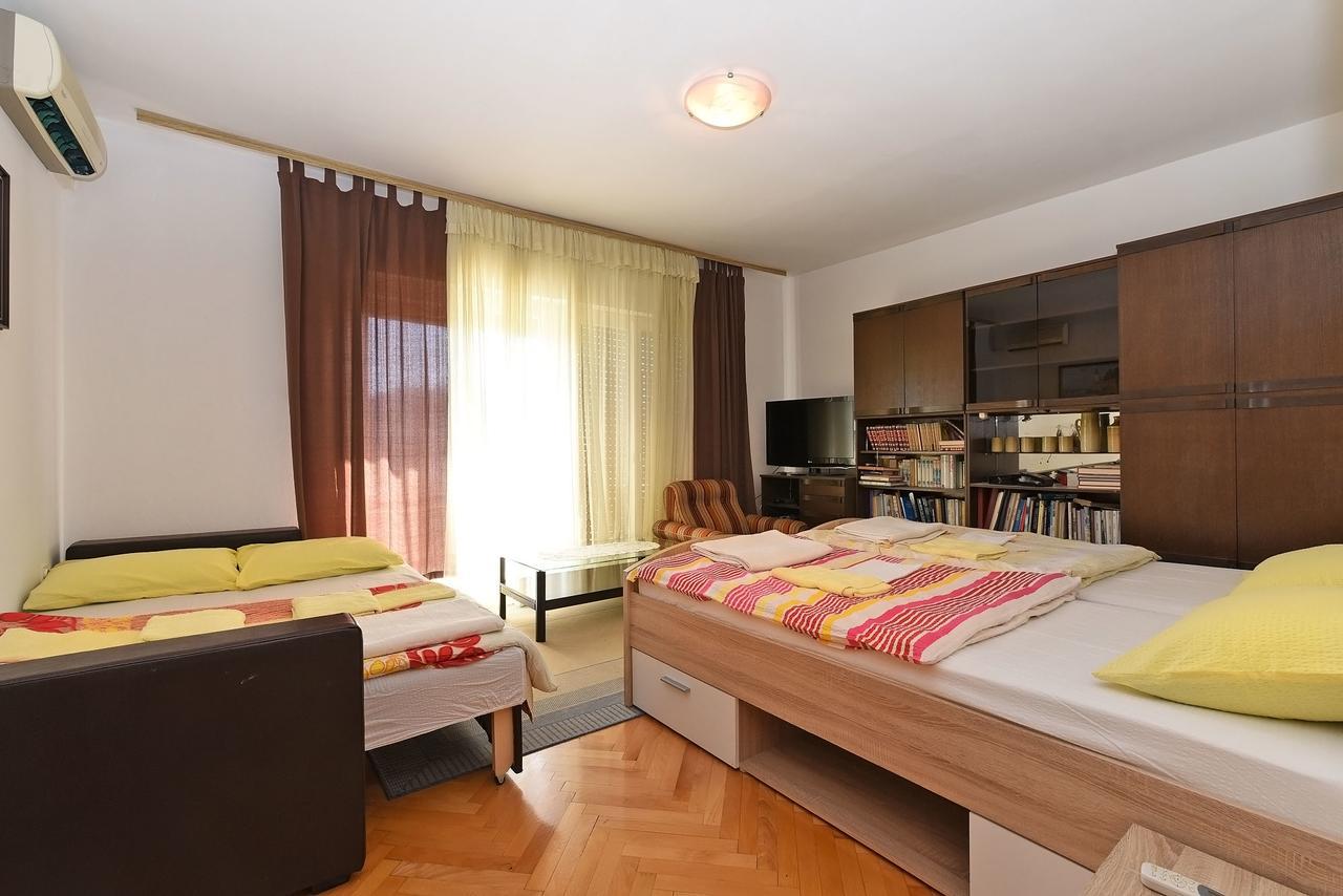 Apartments Josip 74 Пула Екстер'єр фото