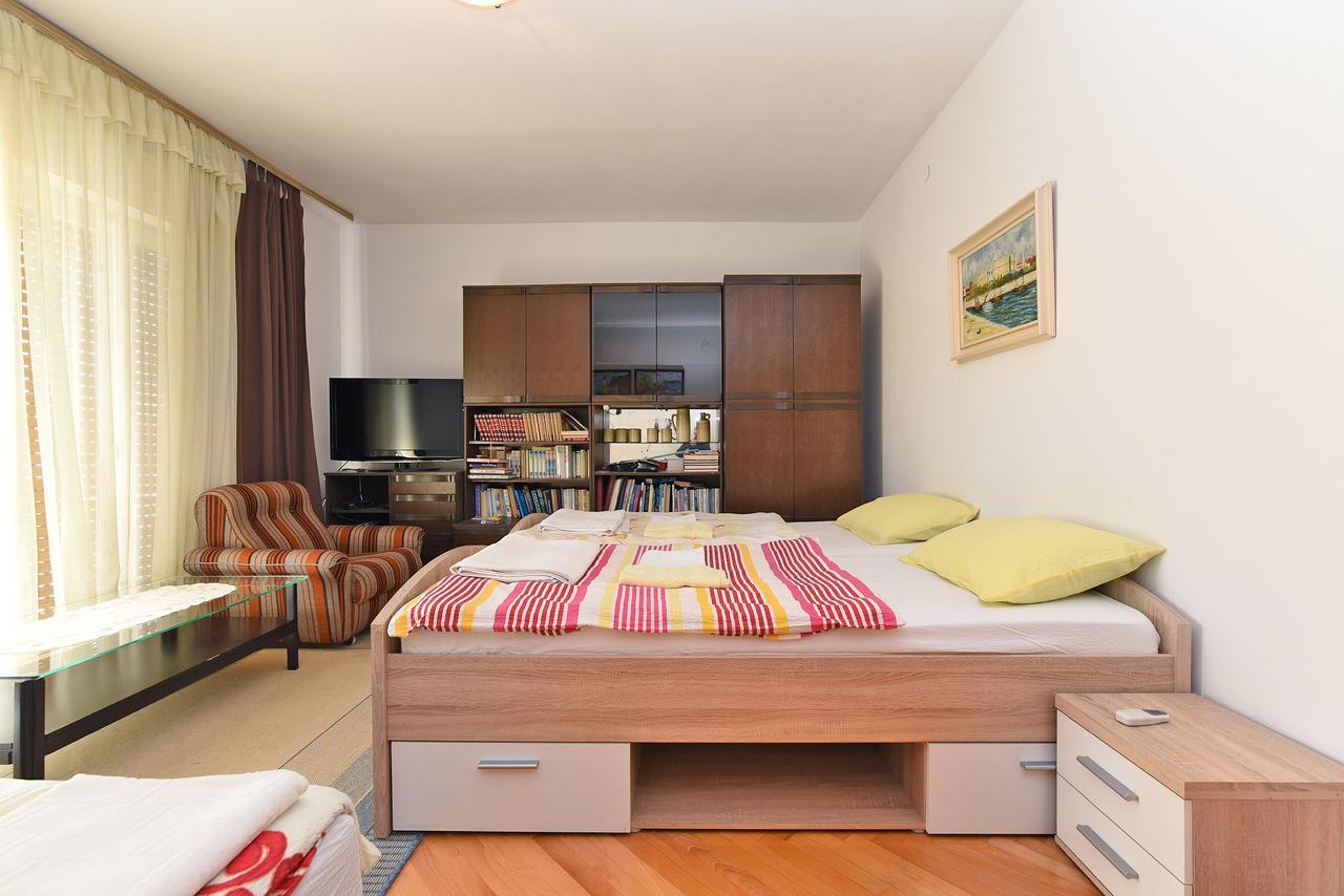 Apartments Josip 74 Пула Екстер'єр фото