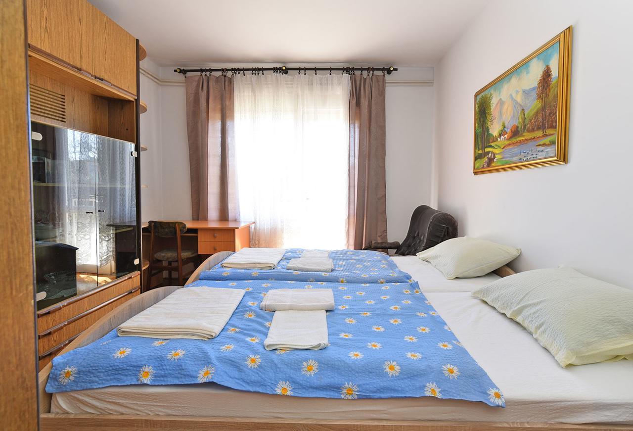 Apartments Josip 74 Пула Екстер'єр фото
