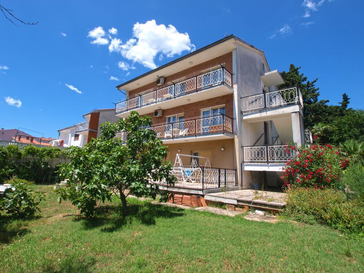 Apartments Josip 74 Пула Екстер'єр фото