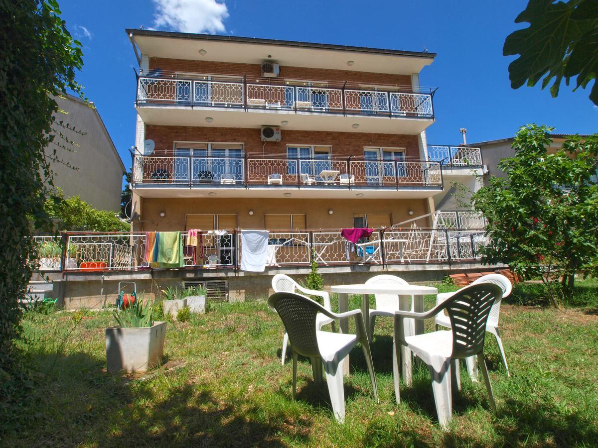 Apartments Josip 74 Пула Екстер'єр фото