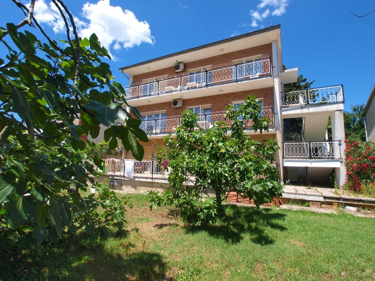 Apartments Josip 74 Пула Екстер'єр фото